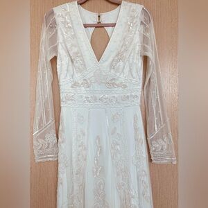 Beaded Long Sleeve Wedding Dress Store Display Sample Sale AS-IS